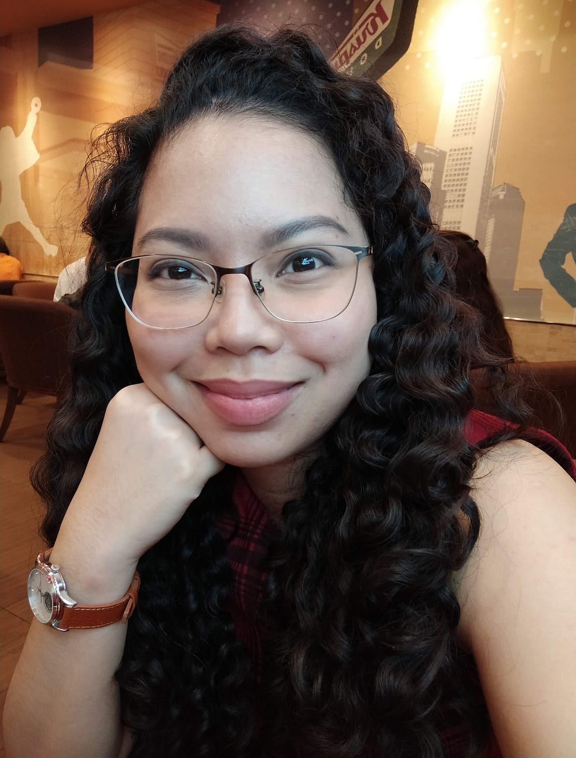 Aviva Domasian headshot